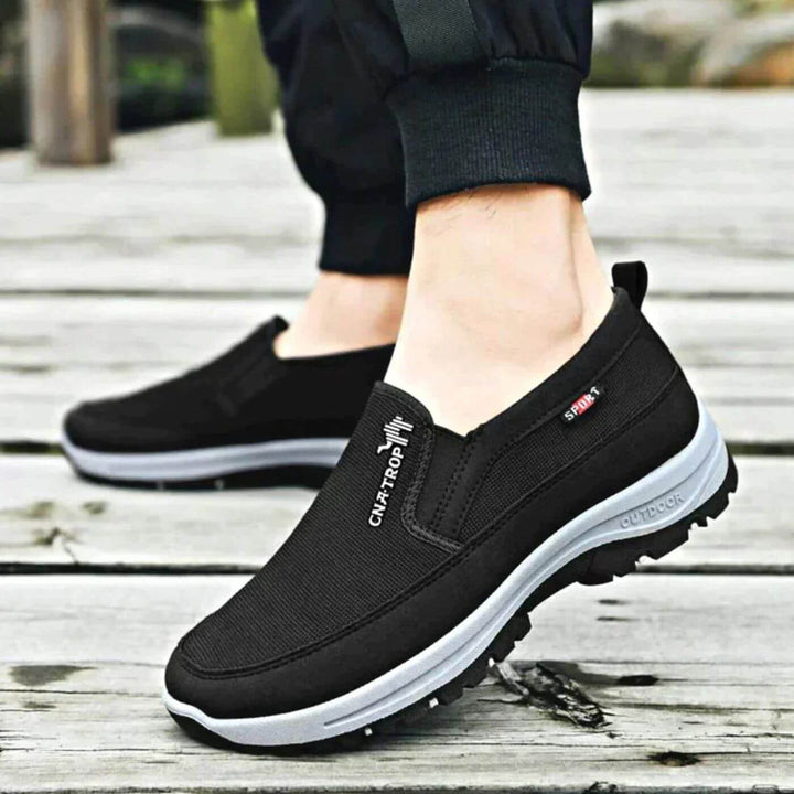 Men's Slip-on Shoes – Breathable Mesh Upper & Rubber Sole