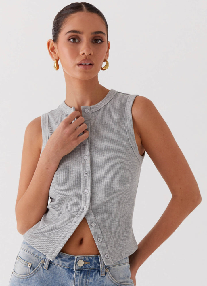 Top corto da donna in maglia a coste – Collo con bottoni senza maniche