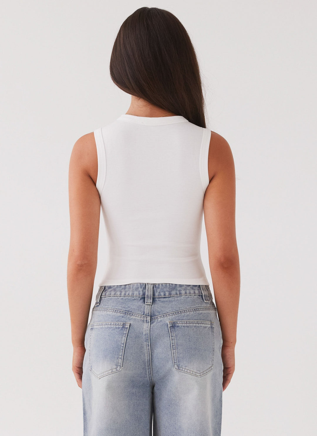 Top corto da donna in maglia a coste – Collo con bottoni senza maniche