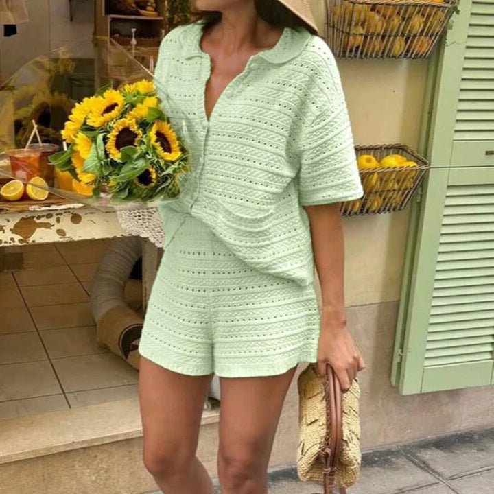Completo Due Pezzi Donna in Maglia – Top con Colletto Camicia e Shorts Coordinati