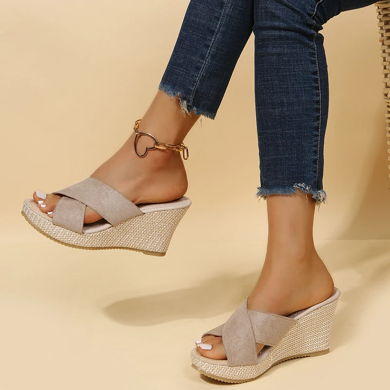 Mules con zeppa da donna – Tomaia testurizzata e suola effetto tessuto
