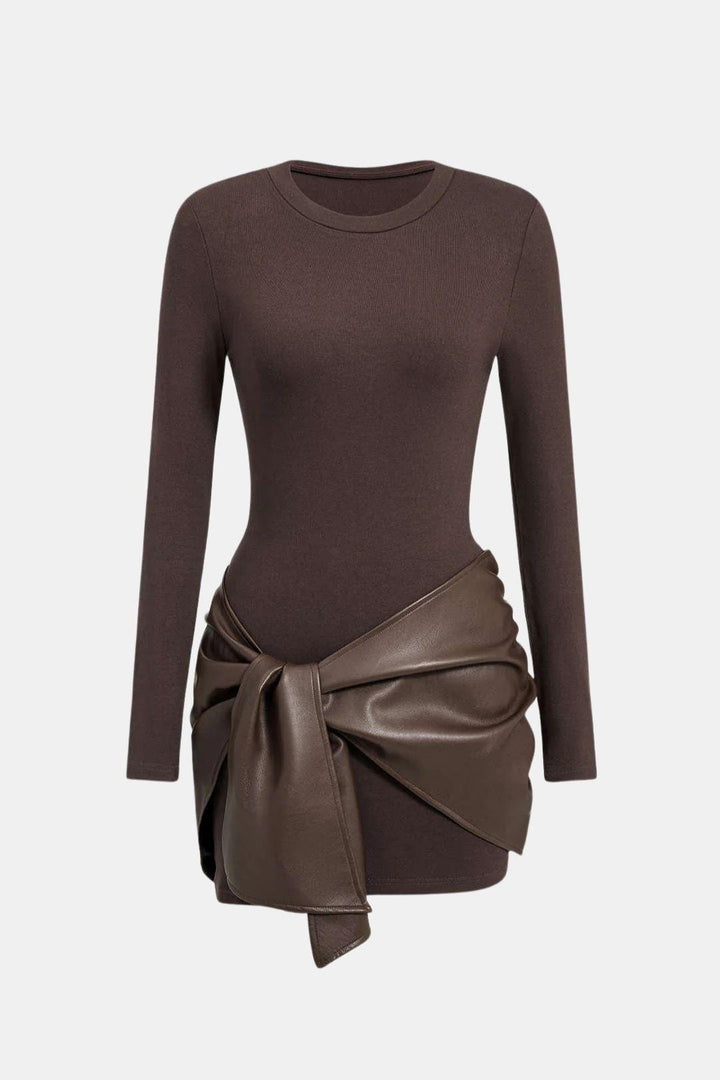 Robe Mini Femme Ajustée – Détail Noué sur le Devant