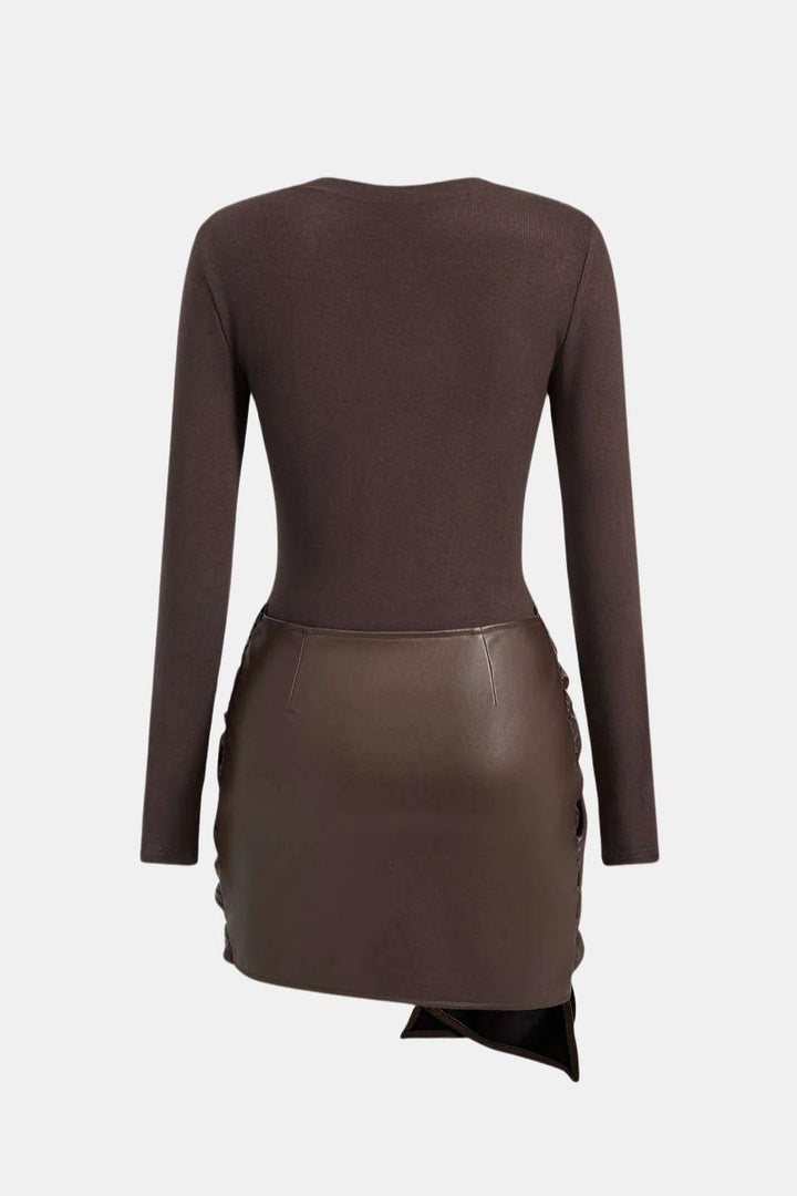 Robe Mini Femme Ajustée – Détail Noué sur le Devant