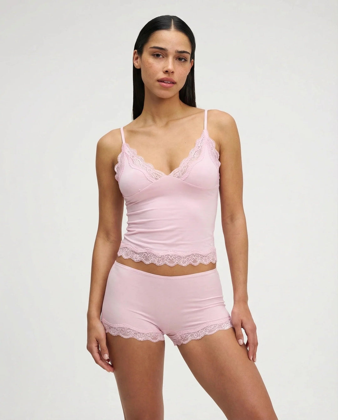 Damen-Nachthemd-Set mit Spaghettiträger-Top & Shorts – Weiches Spandex mit Spitzenbesatz