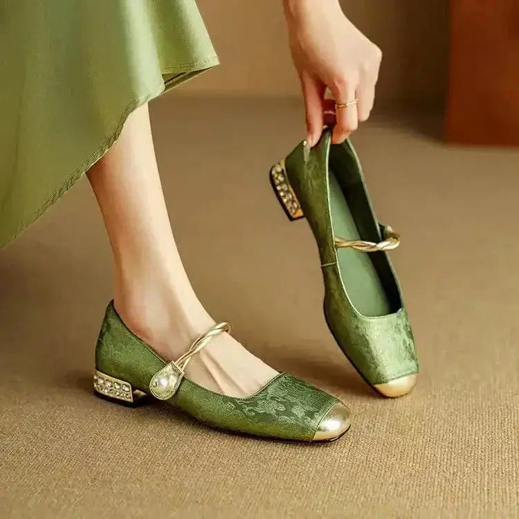 Mary Jane Pumps für Damen – Obermaterial mit geprägtem Blumenmuster & Blockabsatz
