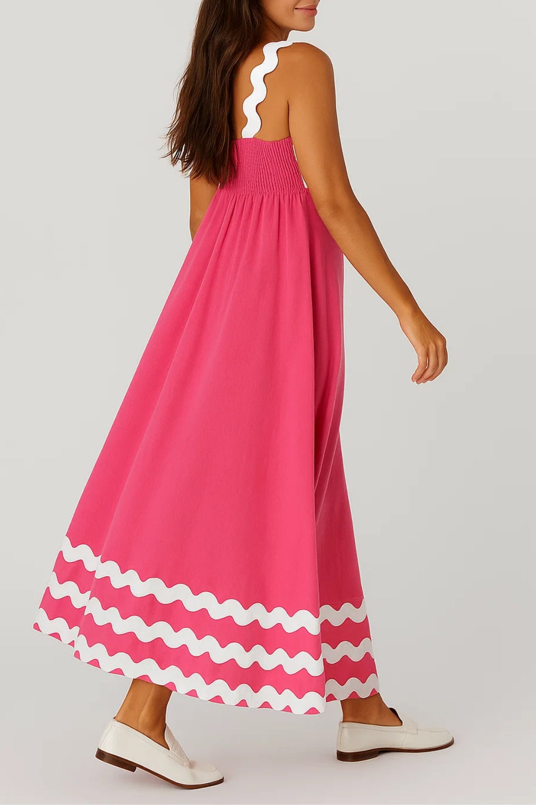 Abito Maxi Donna con Dettagli a Onde – Taglio Fluido e Casual