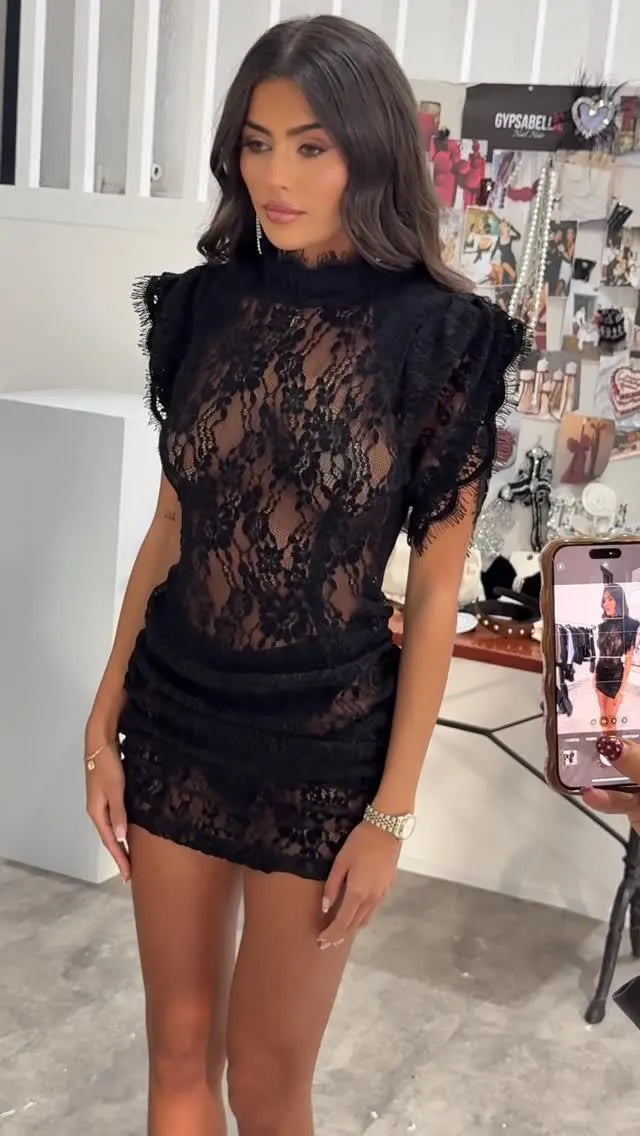 Kurzes Damenkleid Bodycon – Taillenhoch, ärmellos, plissiert mit Color-Block