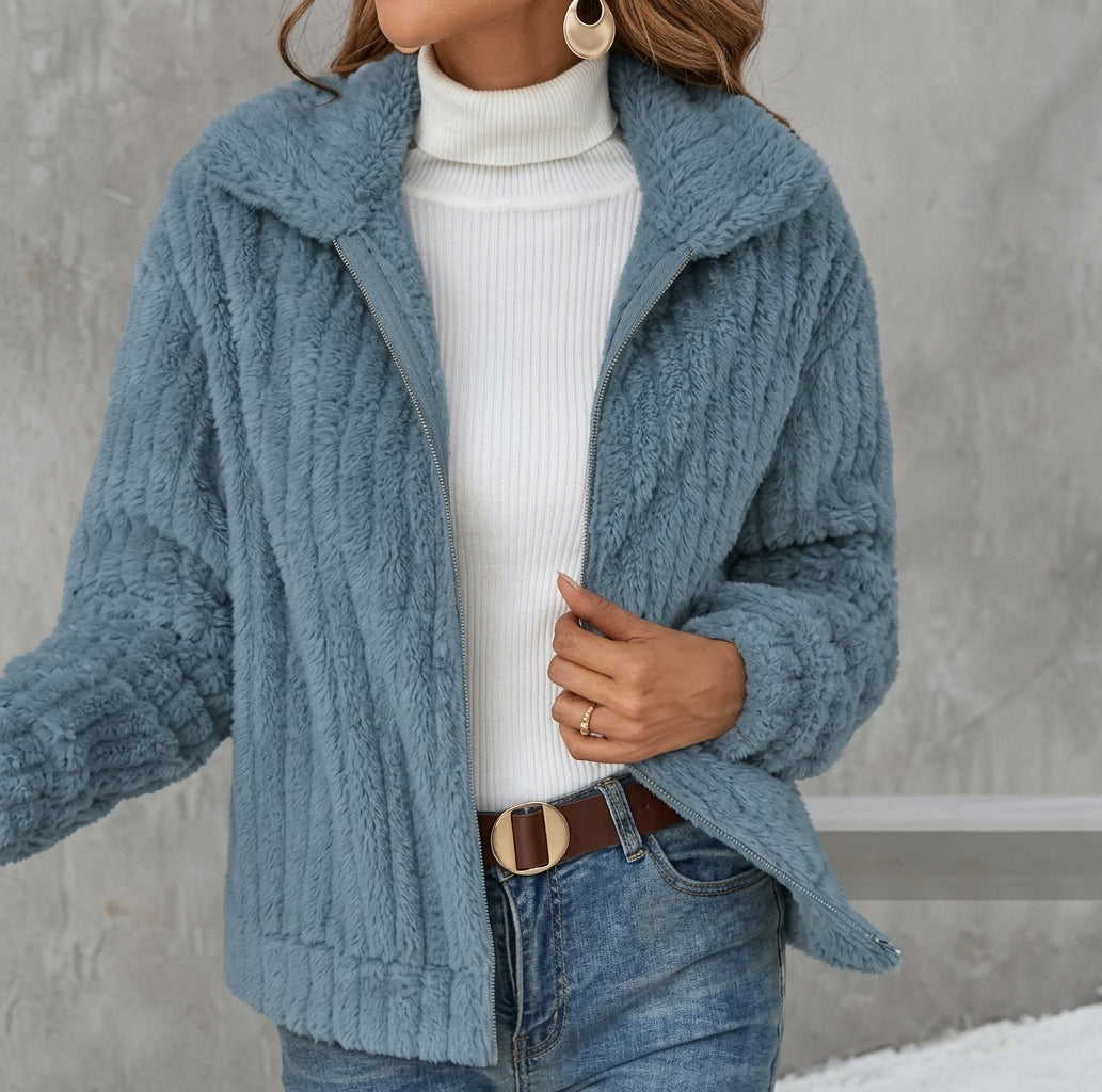 Cardigan Femme Effet Laine Polaire – Coupe Courte à Revers