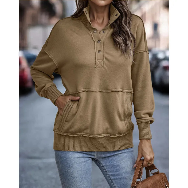 Damenpullover – leichter Strickpullover mit langen Ärmeln und dekorativen Knöpfen