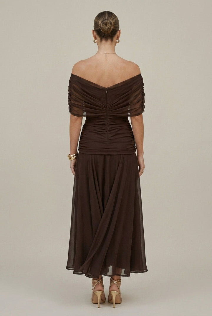 Damen Maxikleid aus Chiffon – Freie Schultern Gerüschte Taille Fließende Passform