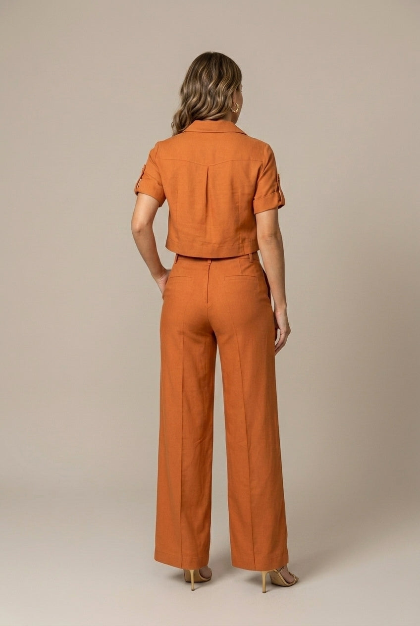Completo Due Pezzi Donna – Camicia con Bottoni e Pantaloni Larghi da Tailleur