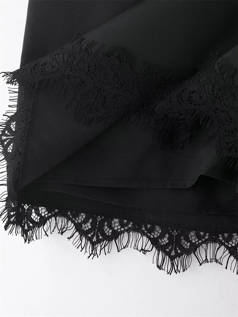 Mini Jupe Femme Taille Haute – Bordure en Dentelle Ajustée