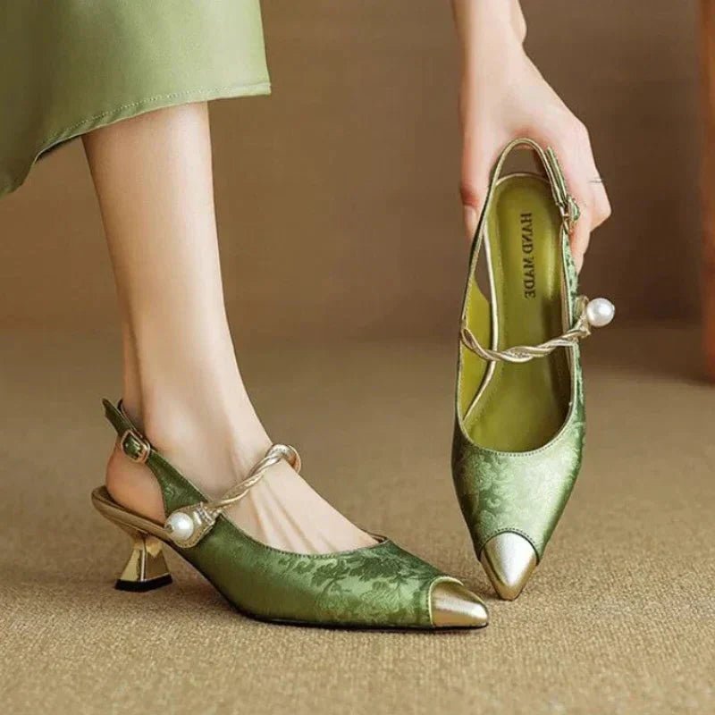 Décolleté donna in jacquard con cinturino slingback – cinturino perla e punta metallica