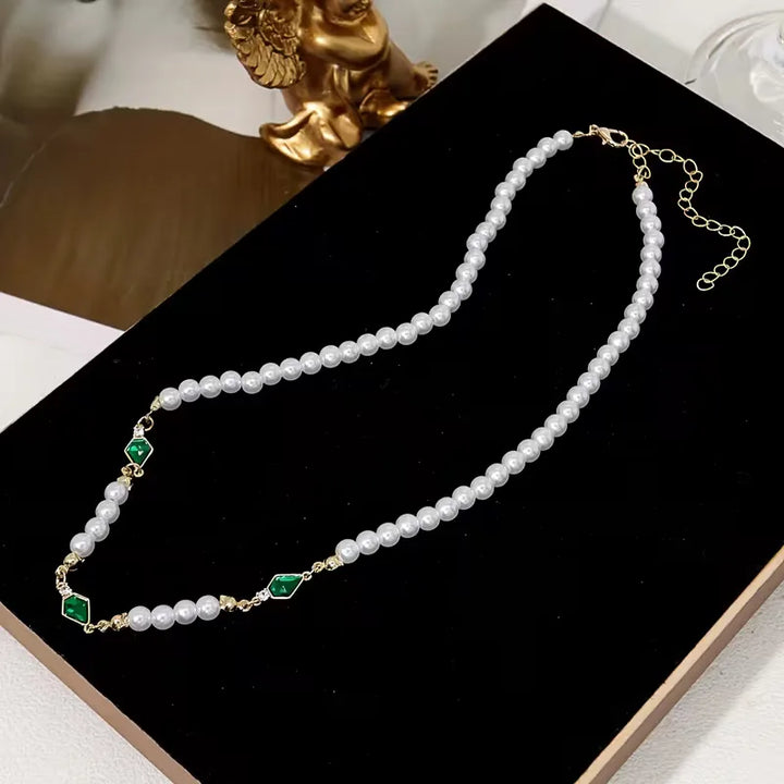 Collana Uomo Perle Dorate – Accenti Geometrici Zircone Verde