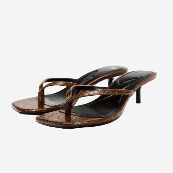 Sandales Femme à Bout Carré Talon Chaton – Fines Brides Minimalistes