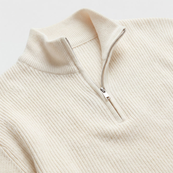 Herrenpullover aus Feinstrick mit halbem Reißverschluss – Stehkragen