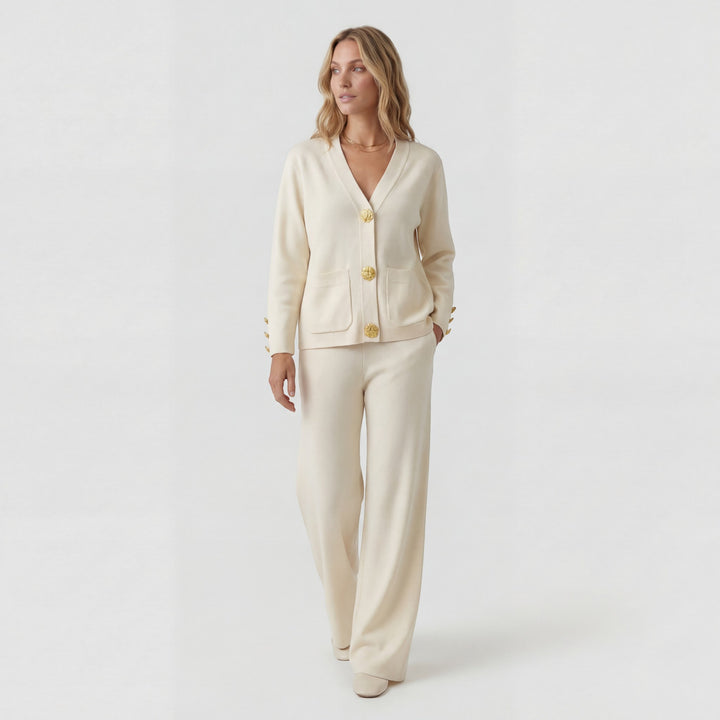 Damen Set aus Cardigan und Hose aus Acrylstrick – Lässiger Schnitt mit Knöpfen