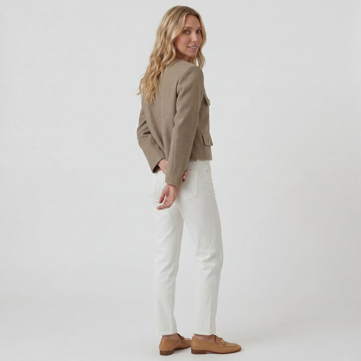 Damen kurzer Blazer aus Stoff – Leicht weite strukturierte Passform
