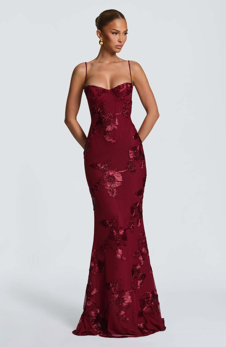 Abito da sera donna floreale – silhouette aderente elegante
