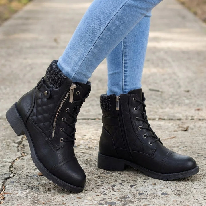 Gesteppte Damenstiefeletten – Schnürsenkel und praktischer seitlicher Reißverschluss