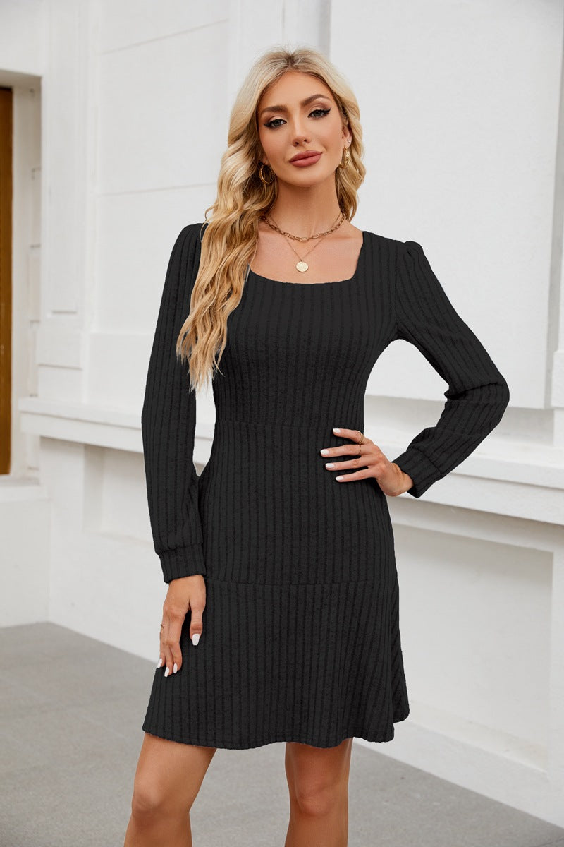 Robe Femme Mini – Encolure Carrée et Manches Longues Ballon