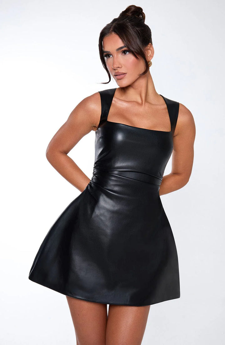 Vestito da donna mini aderente – Plissettato con scollo quadrato