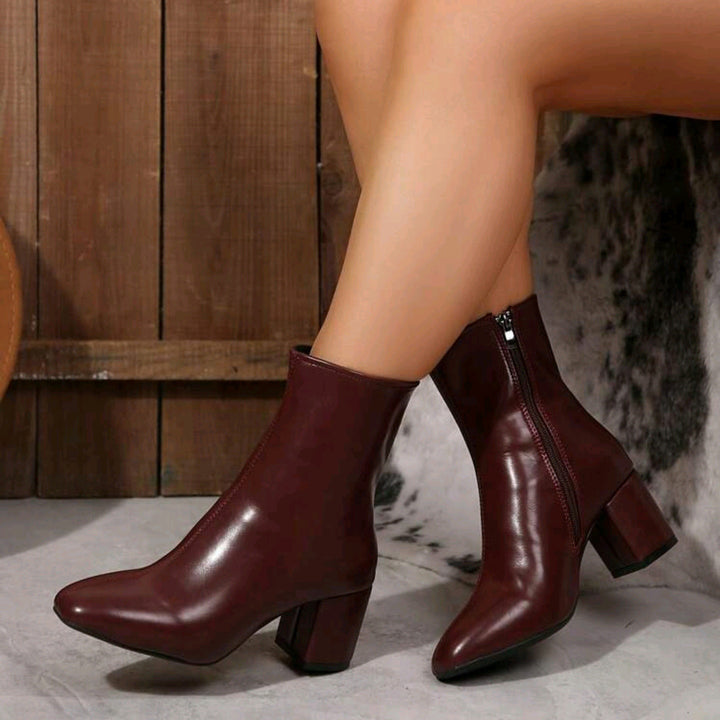 Bottes à Talons Femme – Tige Basse à Talon Large et Bout Carré