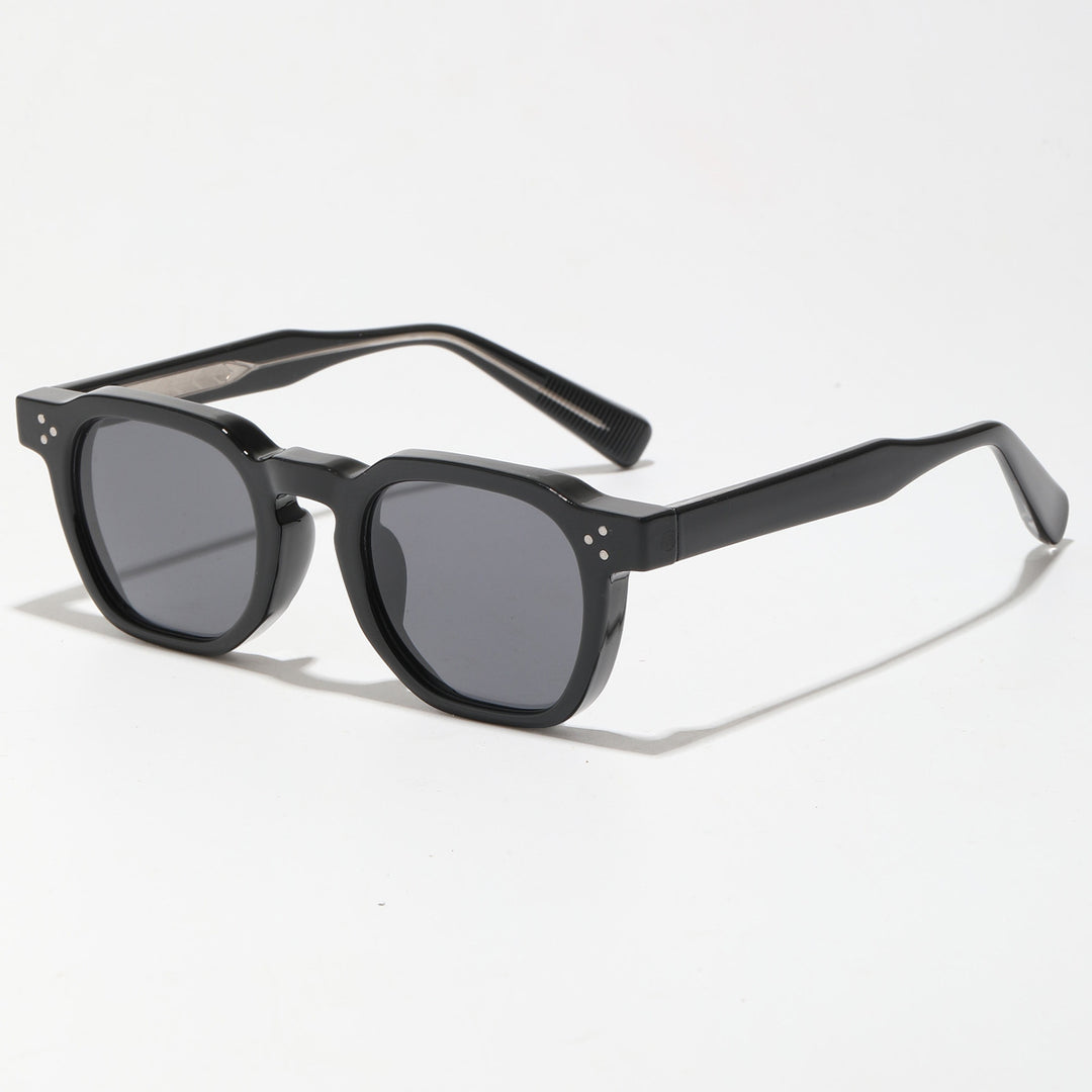 Unisex Retro Sunglasses – Trendy Classic Frame