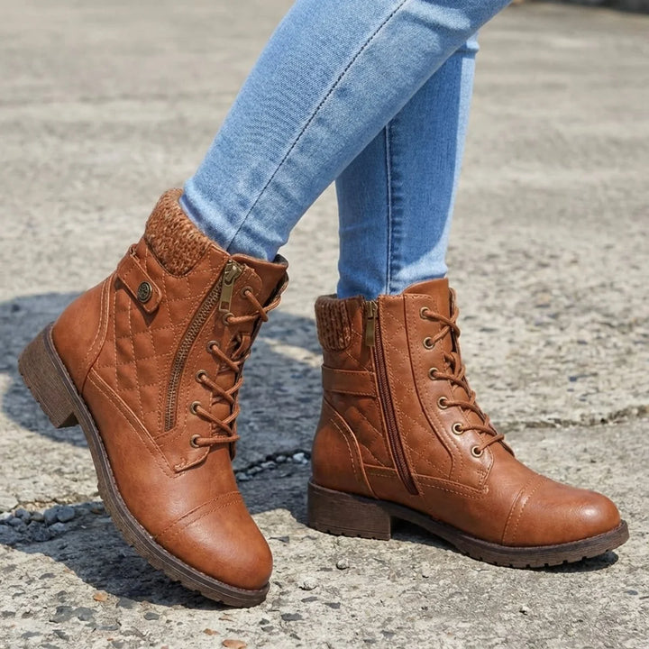 Gesteppte Damenstiefeletten – Schnürsenkel und praktischer seitlicher Reißverschluss