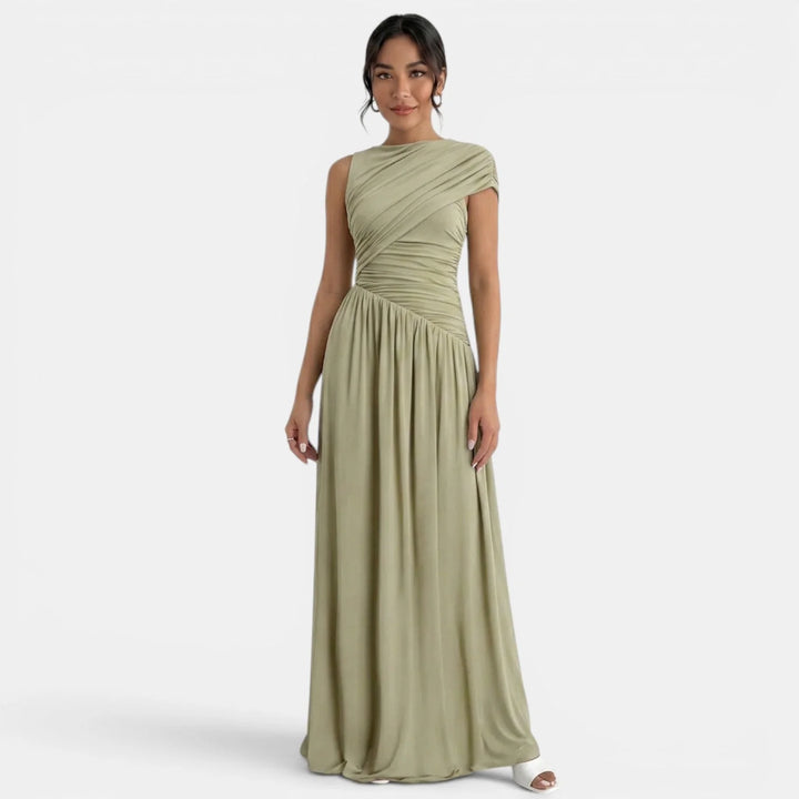 Eng anliegendes Maxikleid für Damen – plissierter asymmetrischer Ausschnitt