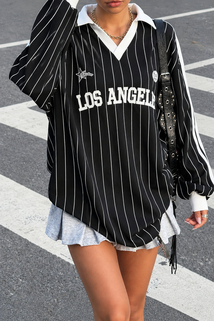 Stribet T-shirt til dame med bogstavmotiv – Afslappet oversized pasform
