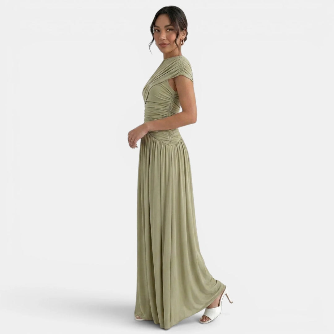 Eng anliegendes Maxikleid für Damen – plissierter asymmetrischer Ausschnitt