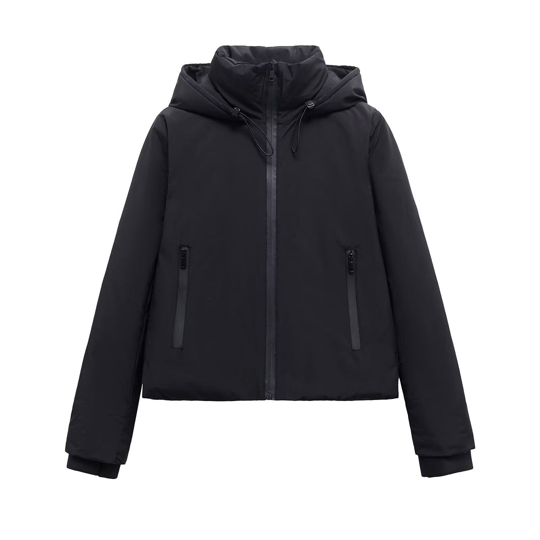Veste Matelassée Femme à Capuche – Coupe Courte Moderne Zippée