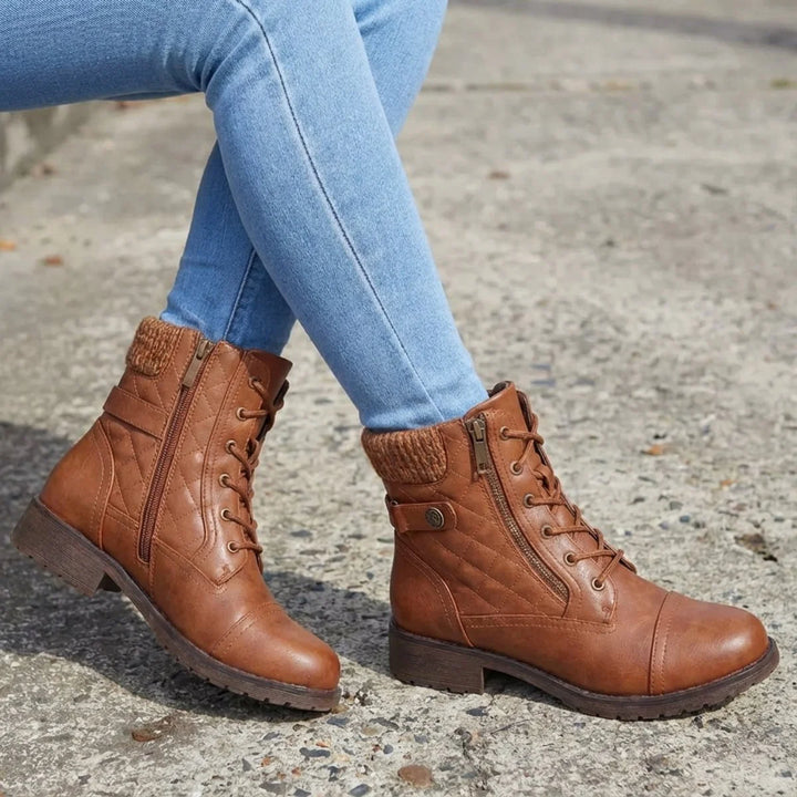 Gesteppte Damenstiefeletten – Schnürsenkel und praktischer seitlicher Reißverschluss