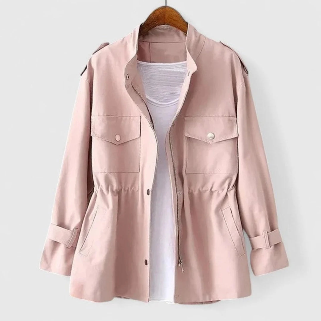 Moderner Damen-Trenchcoat – Taillierte Passform und urbane Eleganz