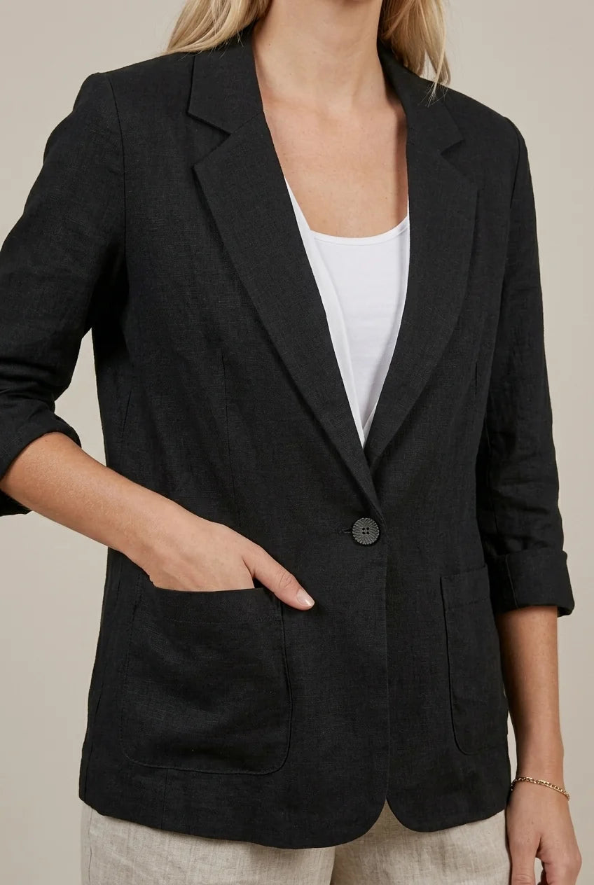 Blazer de mujer de corte informal – Cuello sastre y mangas de longitud media