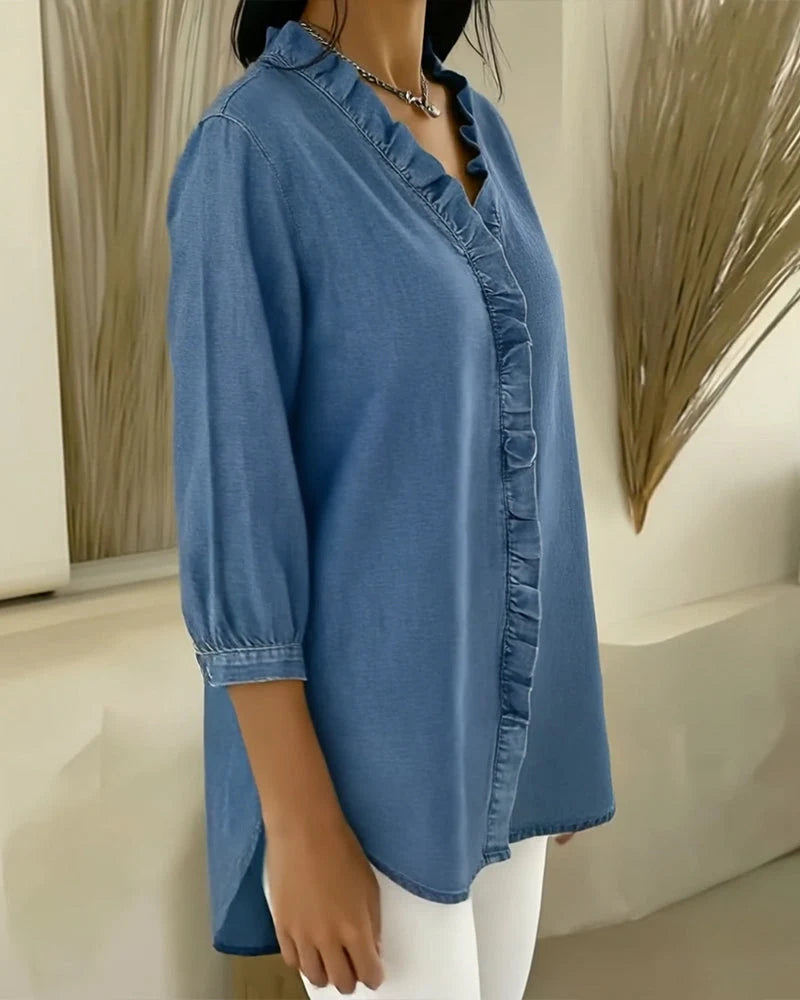 Damenbluse im Denim-Stil – V-Ausschnitt, Volants, gerader Schnitt