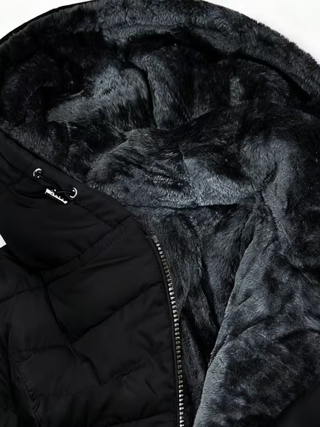Manteau Long Femme Matelassé – Coupe Cintrée Capuche et Poches