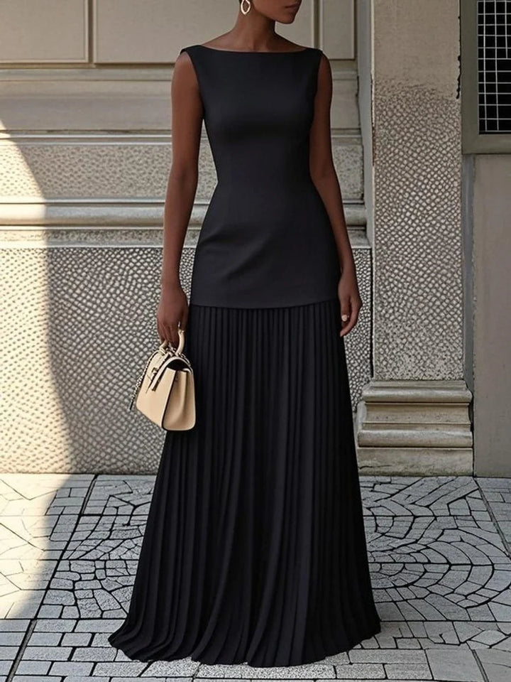 Ärmelloses Damenstrickkleid – körpernahe Passform