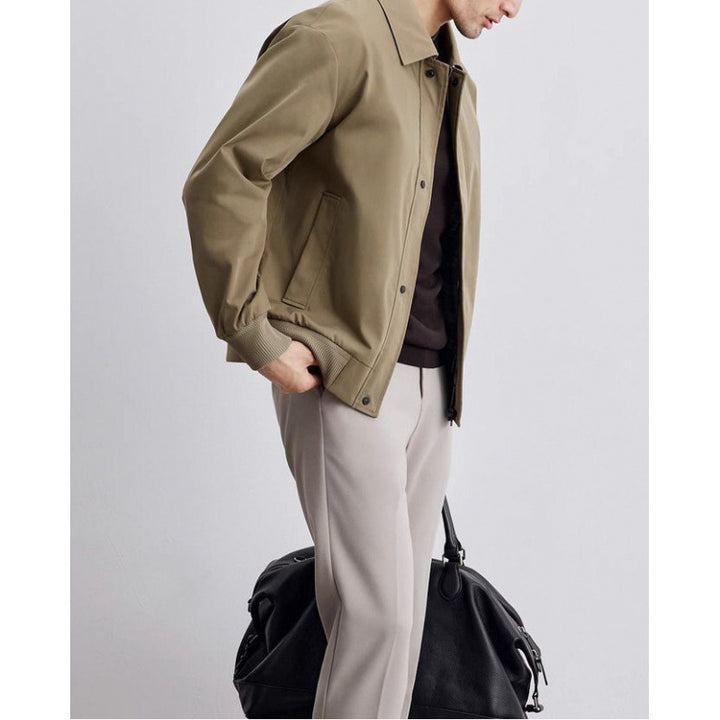 Herrenjacke mit Stehkragen – Moderner, taillierter Schnitt
