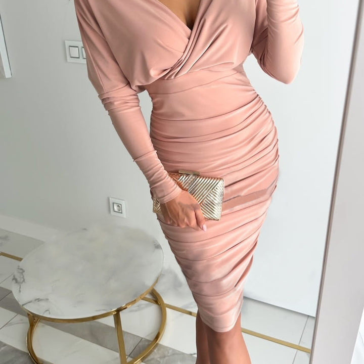 Robe Mini Femme – Décolleté V Manches Longues Coupe Cintrée