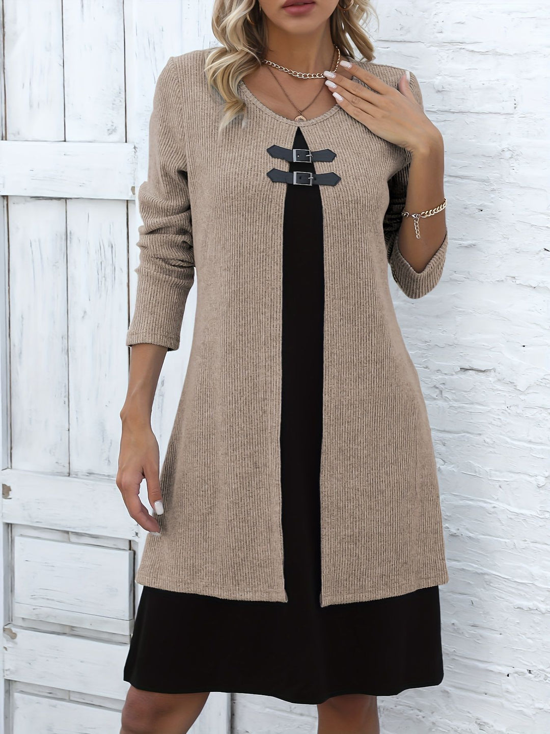 Robe Pull Mini Femme – Détail Double Boucle Poitrine, Manches 3/4