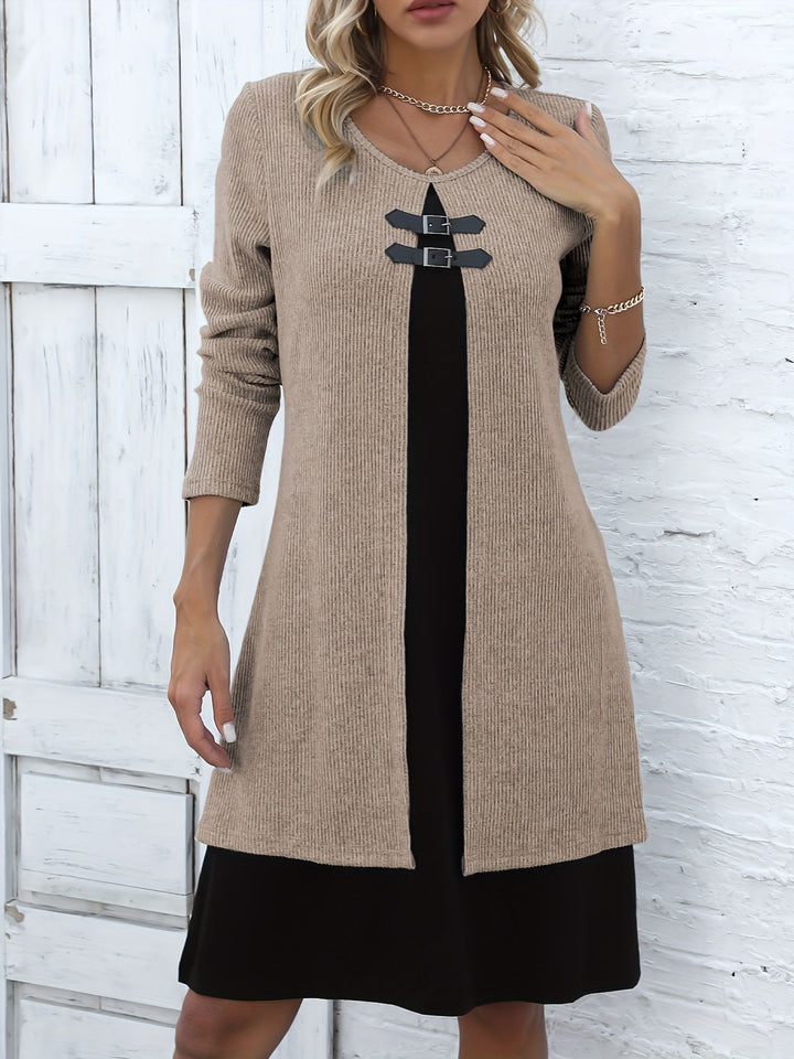 Robe Pull Mini Femme – Détail Double Boucle Poitrine, Manches 3/4