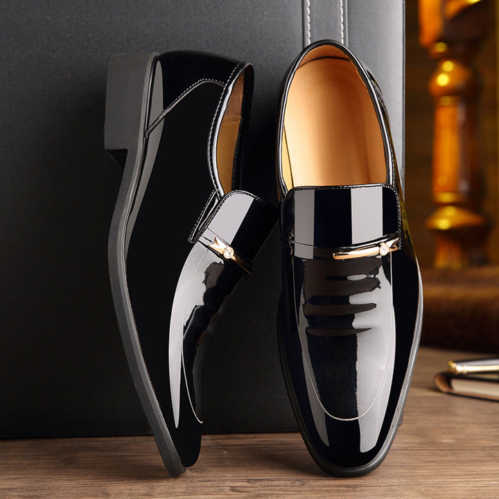 Mocassins Homme à Bout Pointu – Barrette Métal, Fini Brillant
