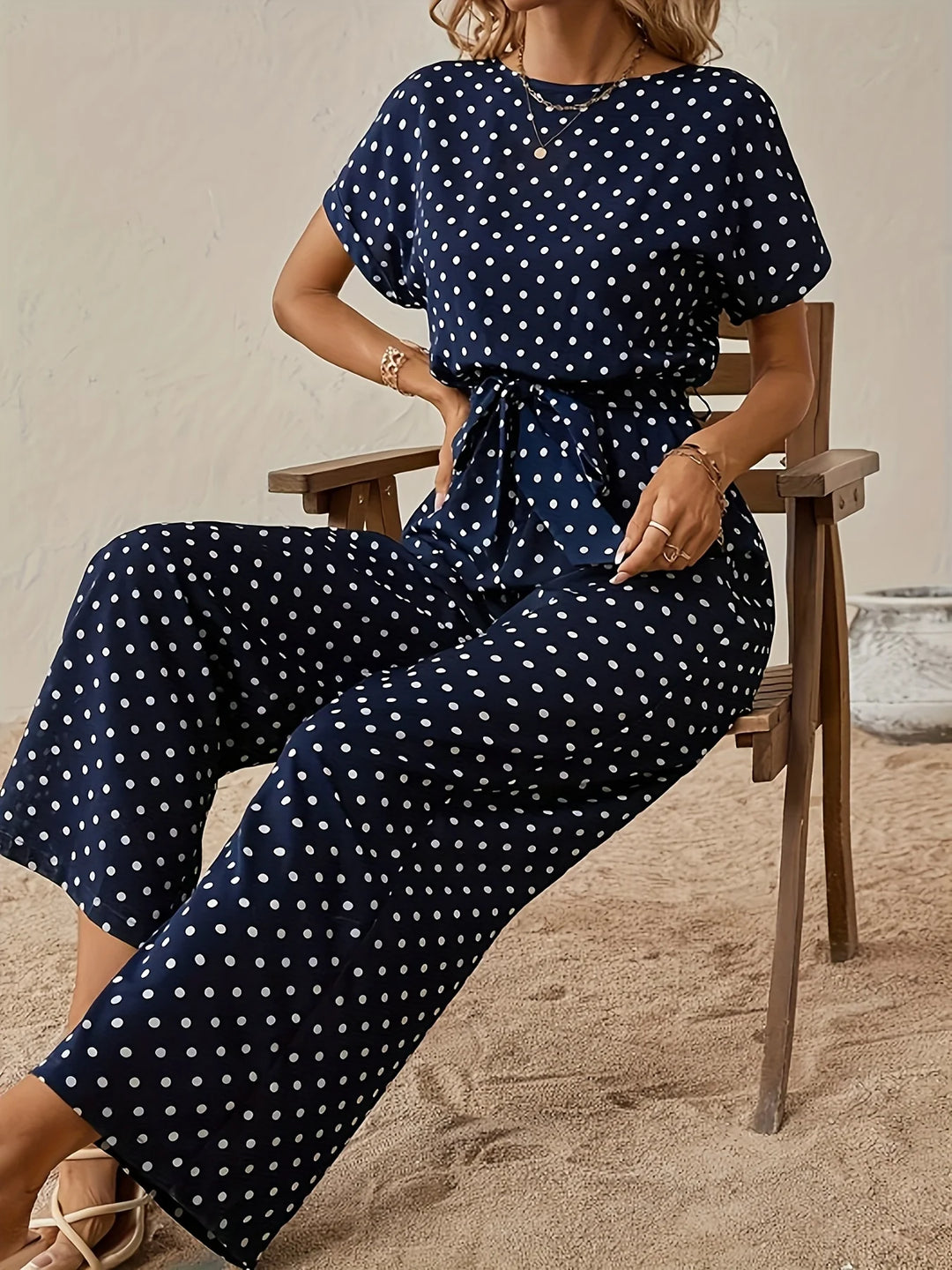 Combinaison Femme – Coupe Large Ceinturée à Pois, Détail Patchwork