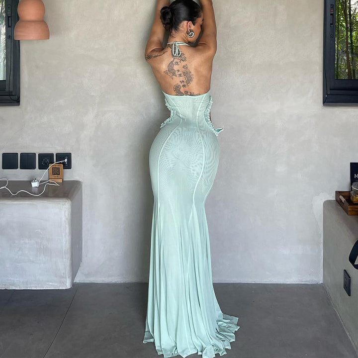 Abito da donna maxi con spalle scoperte – Dettaglio farfalla, taglio aderente
