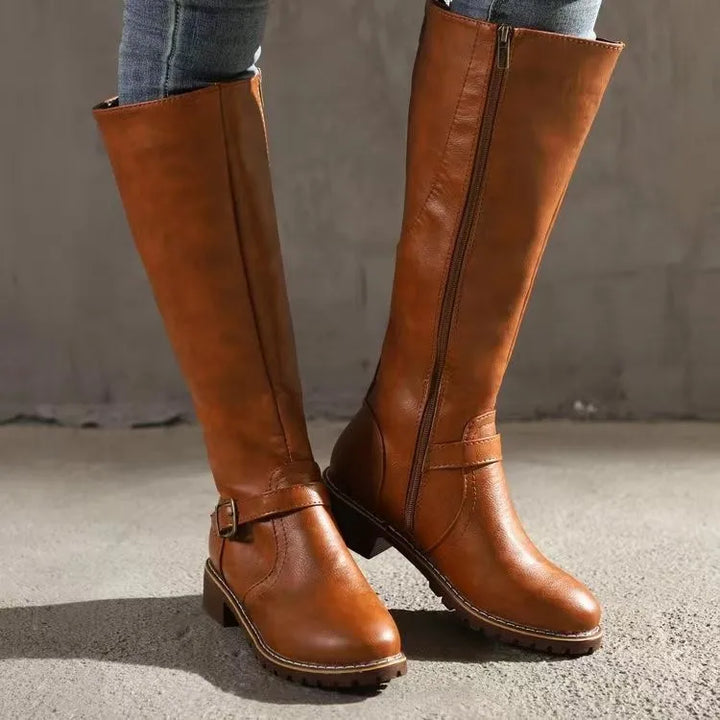 Bottes Femme à Talon Large – Profil Structuré et Bride Accent