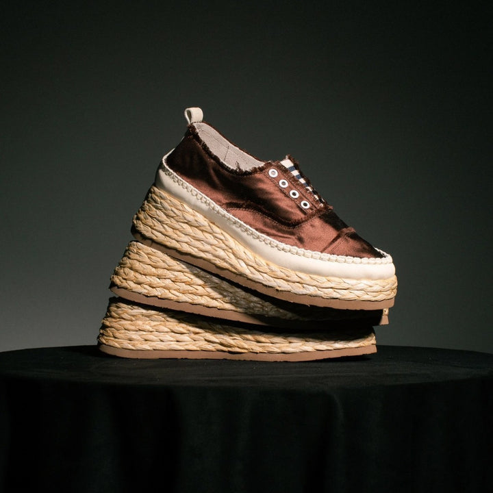 Damen-Sneaker im Espadrille-Stil – Plateausohle und ausgefranste Details