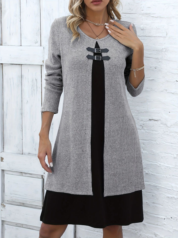 Robe Pull Mini Femme – Détail Double Boucle Poitrine, Manches 3/4