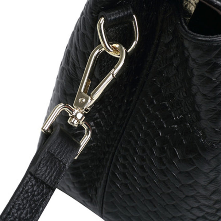 Borsa a tracolla da donna in pelle intrecciata – formato compatto spalla